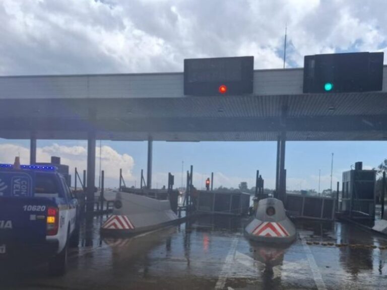 Tragedia en Córdoba: Trabajador a punto de jubilarse muere aplastado por una cabina de peaje