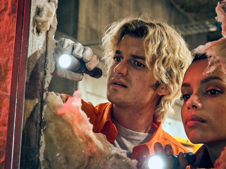 Liam Neeson y Joe Keery luchan contra un hongo mortal en ‘Alerta Extinción’, del guionista de Jurassic Park