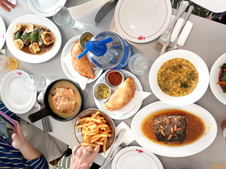 De Delicias a Alta Cocina: Descubre la Mejor Relación Precio-Calidad en Nuestro Mercado y Restaurante