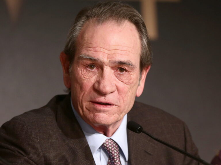 Tragedia: La hija de Tommy Lee Jones es encontrada muerta en un hotel de lujo.