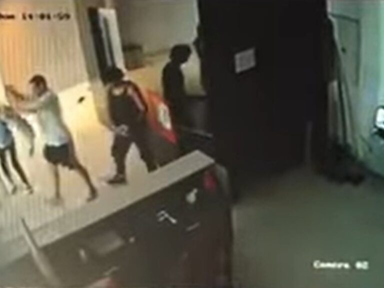 Hombre ataca brutalmente al perro de su vecina en Tucumán