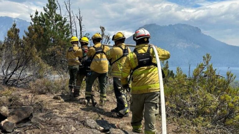 Córdoba refuerza su apoyo en la Patagonia ante incendios: envía más brigadistas a Chubut