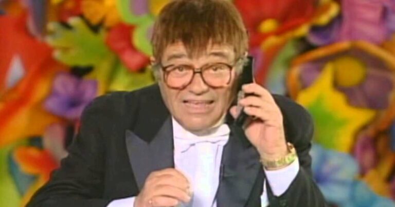 Treinta Años Sin Tato Bores: Recordando a un Ícono del Humor