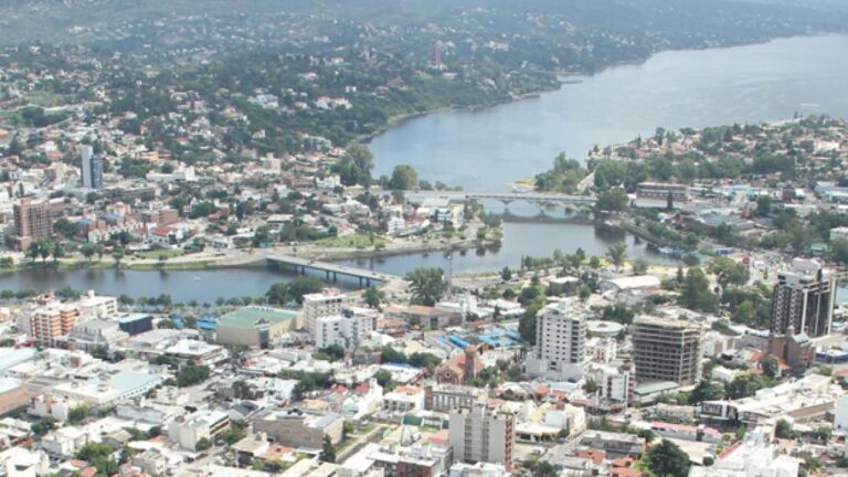 Cortes de Agua en Carlos Paz: Proyecto para Compensar a los Afectados