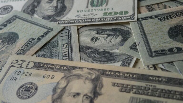 Dólar blue: cierre del lunes 19 de enero de 2026