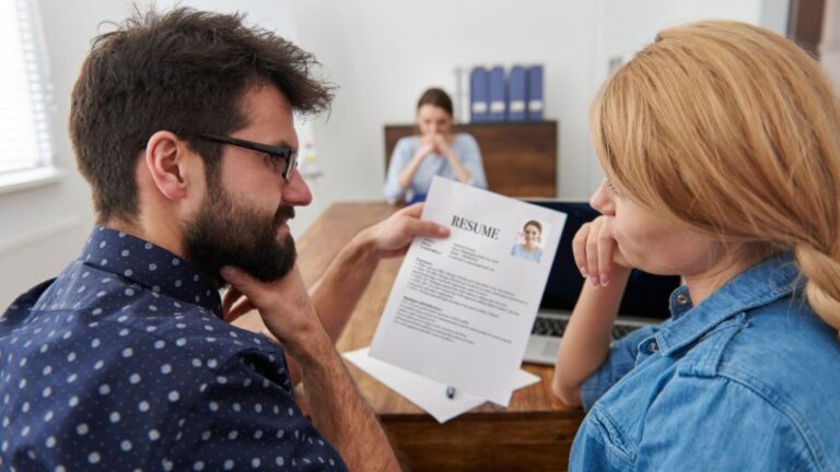 Perfil Profesional en el Currículum: 10 Ejemplos Efectivos
