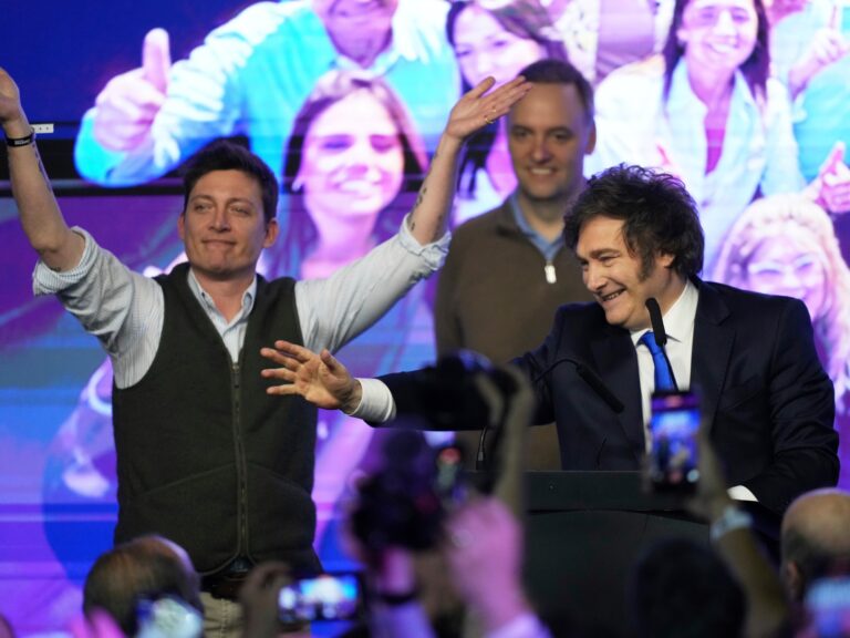 El Gobierno lanza en redes su Oficina de Respuesta Oficial ante críticas a los medios