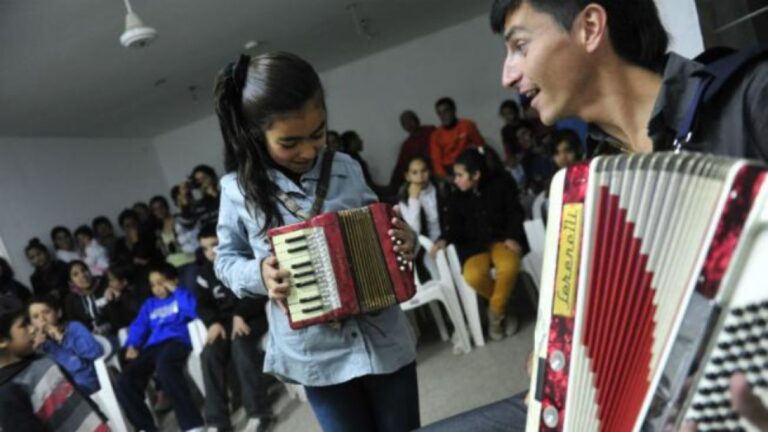 Formar Docentes: Clave para la Sostenibilidad del Proyecto