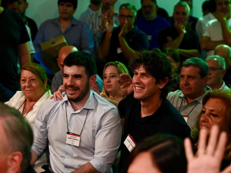 Radicales de Provincias Unidas exigen al Comité Nacional despojar de su sello al bloque UCR