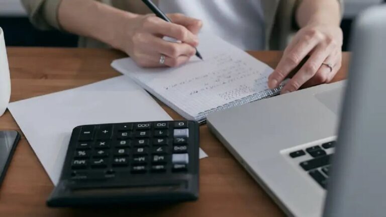 Inocencia Fiscal: ¿Qué Implica para los Ahorradores en Dólares?