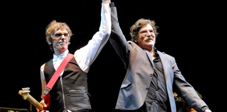 40 Años de ‘Rezo por Vos’: La Canción que Unió a Spinetta y Charly por Tres Minutos