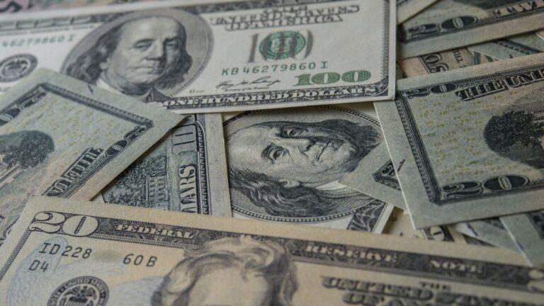 Dólar blue: Cierre del martes 13 de enero de 2026