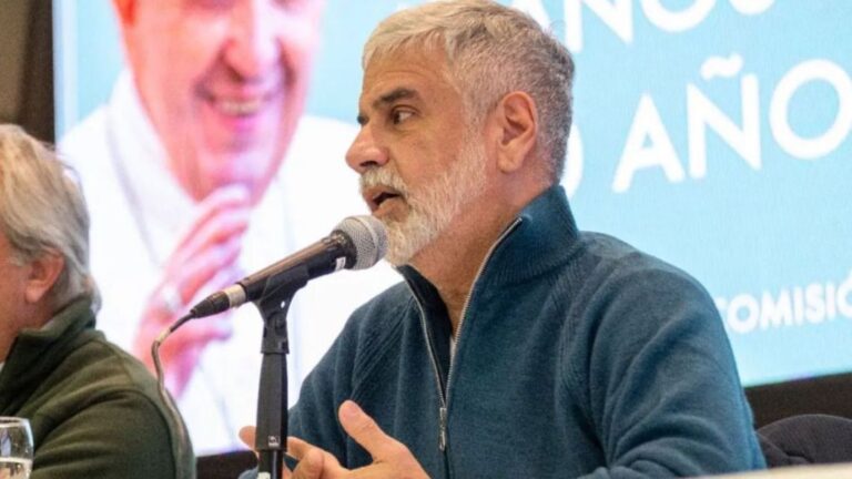 Feletti critica a Caputo por no acumular reservas en el Banco Central