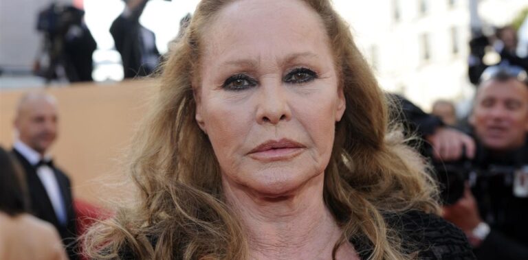 A los 89 años, Ursula Andress, primera Chica Bond, revela haber perdido una gran fortuna