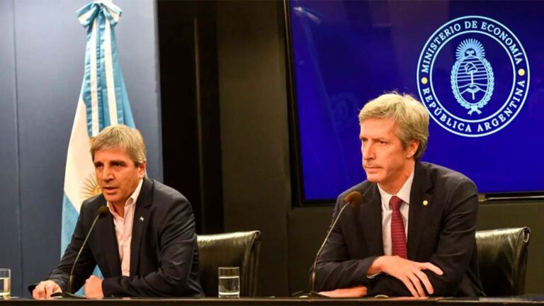 Empresarios: Apoyo a reformas y angustia por el crédito