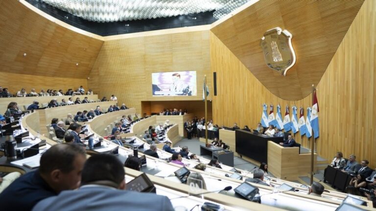 Gastos Operativos de la Legislatura en 2025: ¿Cómo se Distribuyeron?