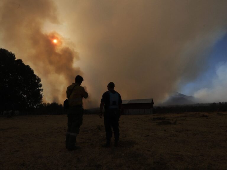 Funcionarios bajo la lupa: Investigan su responsabilidad mientras continúan los incendios en Los Alerces