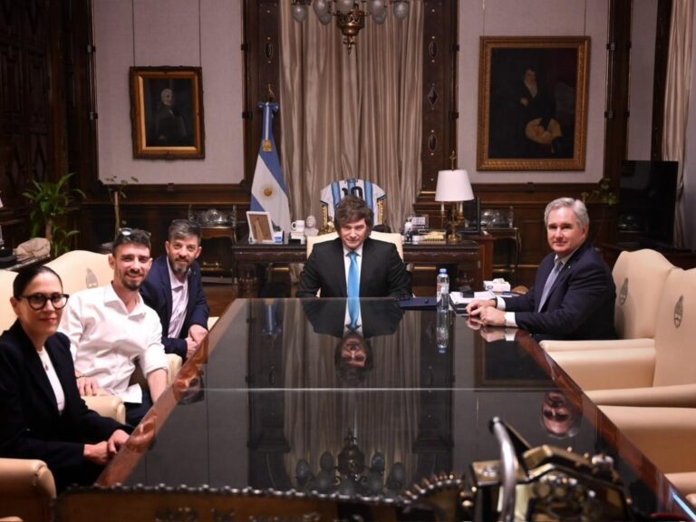 Javier Milei se reúne con dos rehenes argentinos liberados por Hamas