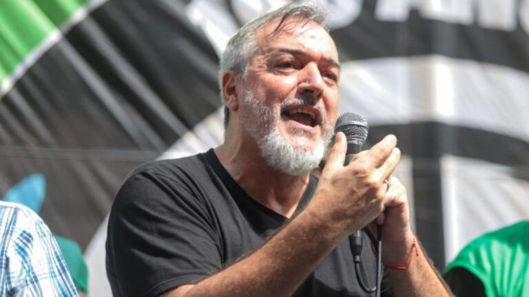 Aguiar: “Adorni es una carga, contrató a toda su familia en el Estado”