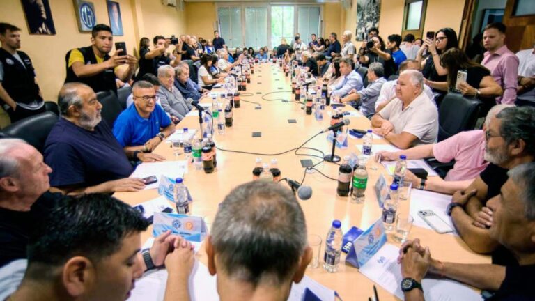 La CGT se moviliza al Senado, pero no habrá paro contra la reforma laboral