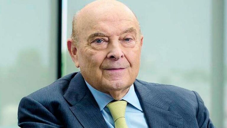 Cavallo: Urge liberar el mercado cambiario ante la falta de reglas claras en la economía