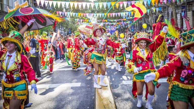 Feriado de Carnaval: La Ciudad Atrae Récord de Visitantes con Actividades Variadas