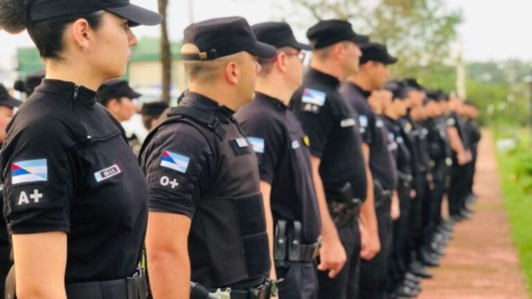 Misiones anunciará aumentos salariales para docentes y fuerzas de seguridad desde febrero