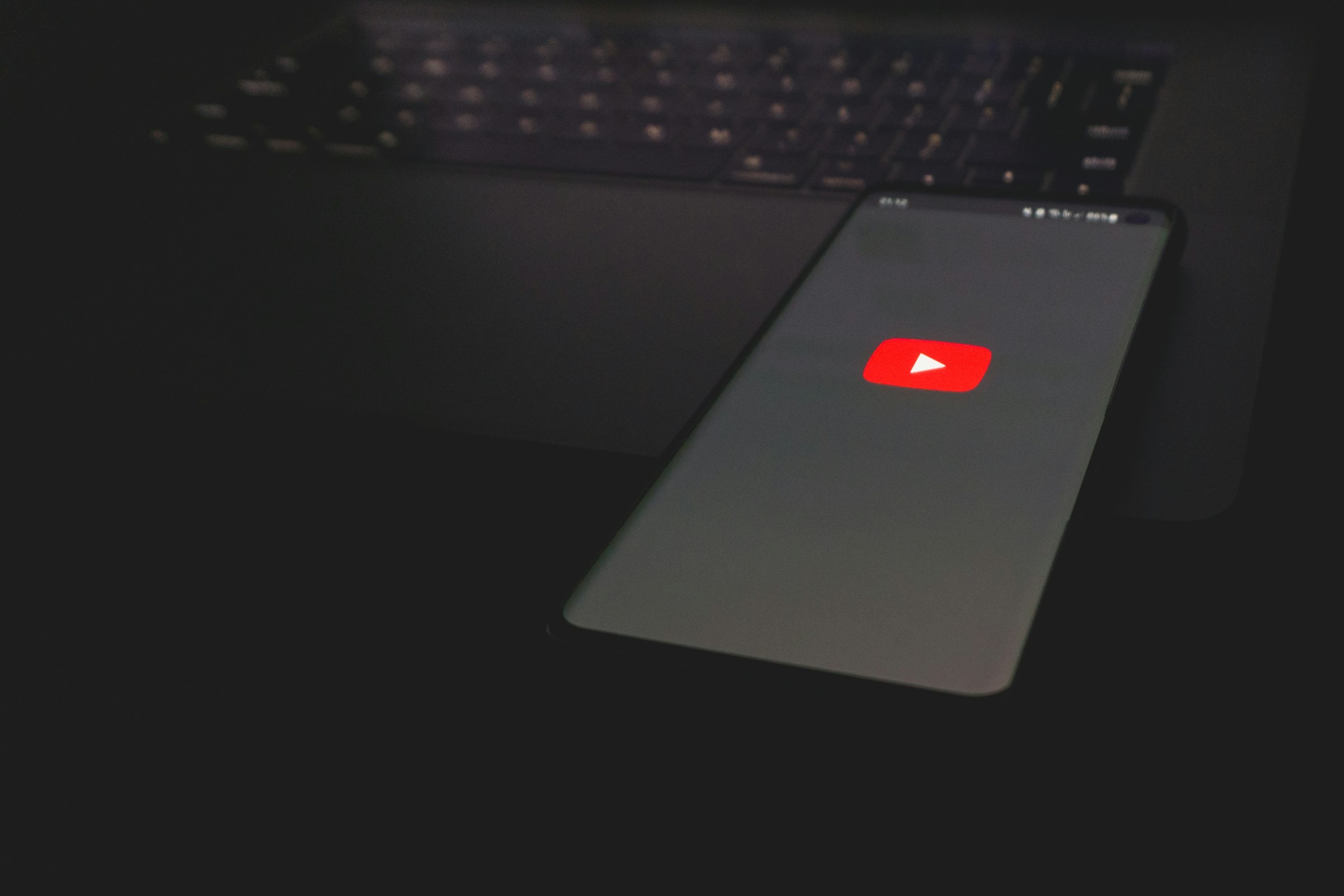 YouTube Music no quiere ser menos que Spotify y agrega nuevas funciones de IA con Gemini