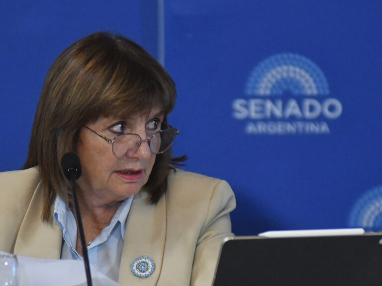 Reforma laboral avanza en el Senado entre tensiones, a horas de su votación en Diputados