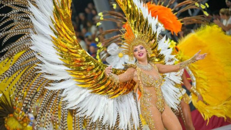 Corrientes: Últimos preparativos para el Carnaval 2026
