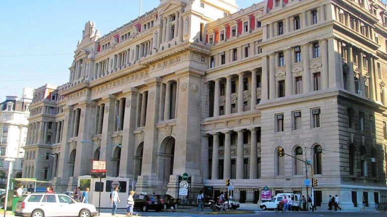 Gobierno anuncia un aumento del 280% en el presupuesto del Poder Judicial