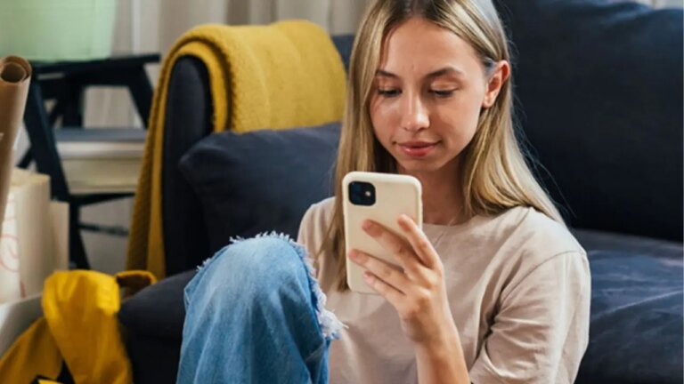 Descubre cómo acceder a más de 1.000 cursos y becas gratuitas de Santander