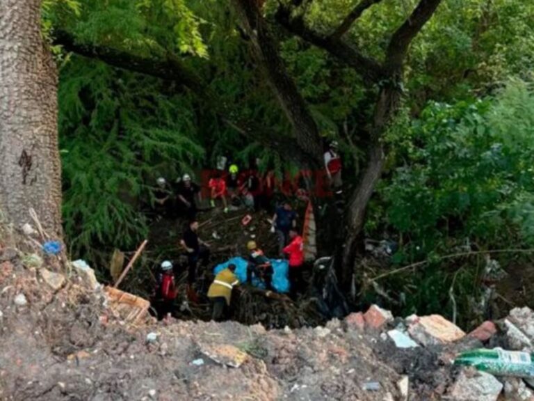 Encuentran el cuerpo de la mujer desaparecida tras el derrumbe de su casa por una tormenta.