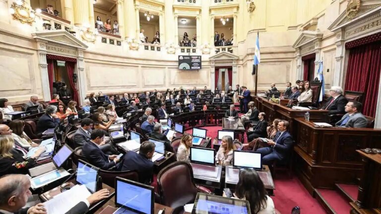 El Senado aprueba la reforma laboral en una intensa sesión