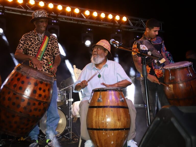 Arte y Candombe: La Vibrante Movida Solidaria en Punta del Este