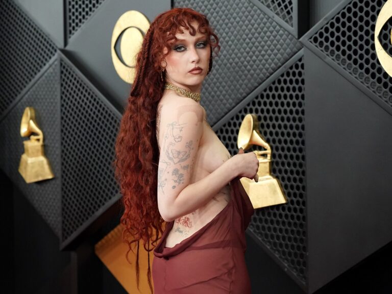 Chappell Roan: De artista rechazada a reina del pop y estrella de Lollapalooza Argentina 2026