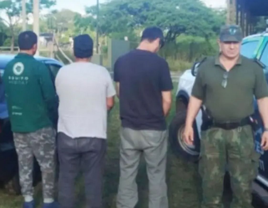 Los tres cazadores furtivos fueron detenidos.