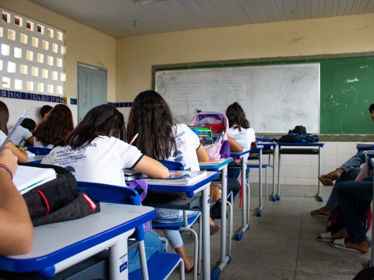 En 2026, más de 700,000 alumnos no alcanzarán el mínimo de horas de clase