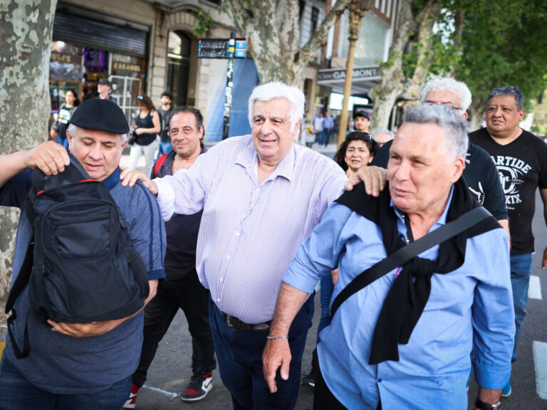 Reacción a las Demandas de Alberto Samid Desde su Internación en Uruguay: ‘No es un Privilegio Tener el Celular de un Funcionario’
