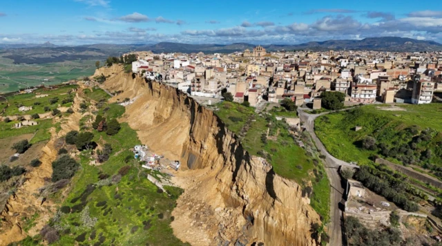 Deslizamiento de Tierra en Niscemi