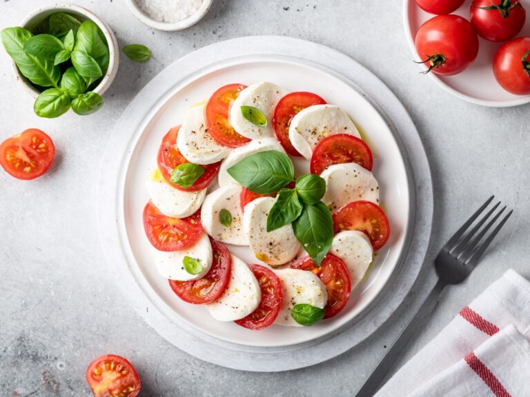 10 Recetas Rápidas y Deliciosas con Tomates para el Verano