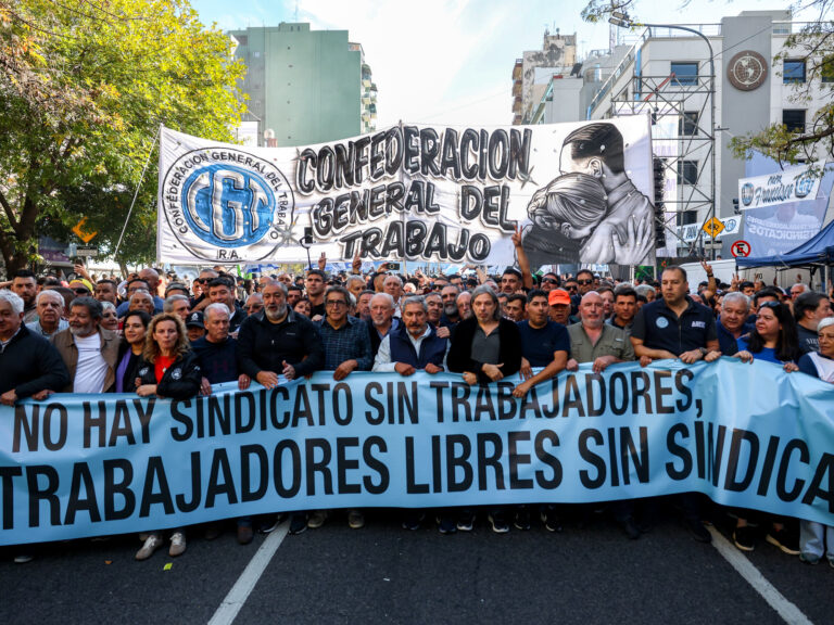 Dos Gobernadores Ignoran a la CGT y Buscan Acuerdos con la Rosada