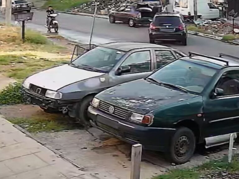 Conductor pierde el control y provoca tragedia frente a familia