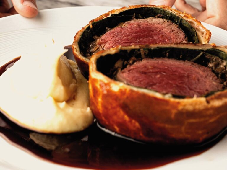 Descubre en Palermo el irresistible lomo Wellington: jugoso y tierno