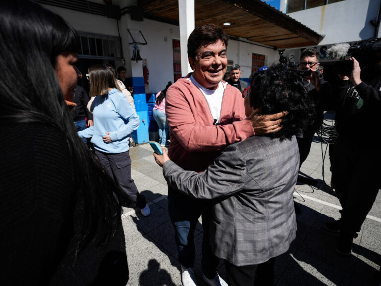 Fernando Espinoza sobreseído en caso de abuso sexual por problemas técnicos