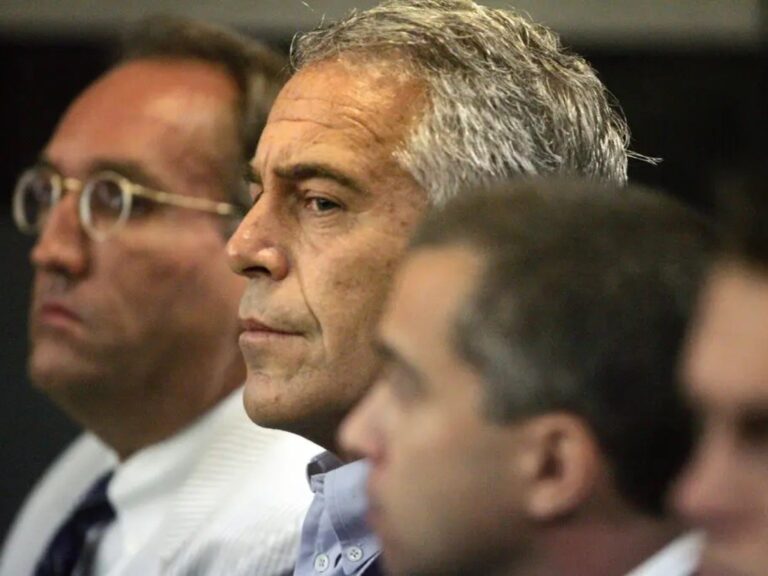 Epstein intentó vender un helicóptero al gobierno de Cristina Kirchner a un precio exorbitante