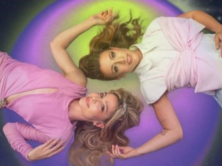 Laura Esquivel y Brenda Asnicar de Patito Feo anuncian gira mundial
