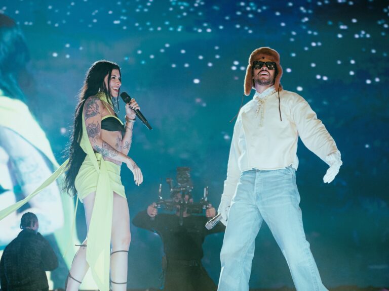 Bad Bunny sorprende en River: Khea, Duki y Cazzu brillan en su segunda noche en Argentina