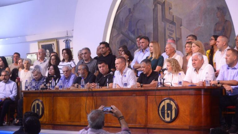 La UOM y sindicatos aliados convocan un paro de 36 horas y buscan respaldo de la CGT