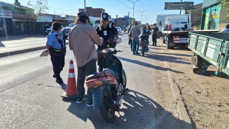 Operativo en Resistencia: Secuestraron 72 motos por falta de casco